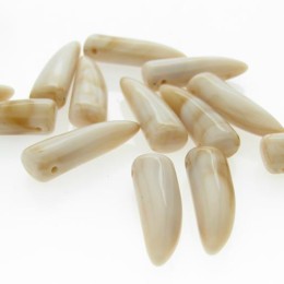 Dente de resina mesclado 10x30 mm 25gr aprox. 15 unidades 