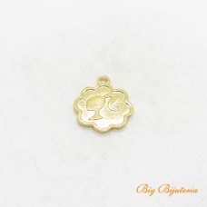 Pingente barbie ouro flash 25x25 mm 1 unidade