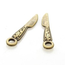 Pingente Ouro Velho 26x05x02 mm Faca 3  unidades