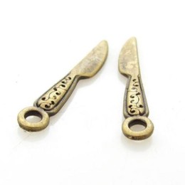 Pingente Ouro Velho 26x05x02 mm Faca 3  unidades