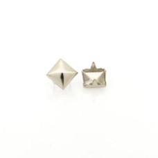 Spike Rebite Niquel 14x14 mm 5  unidades